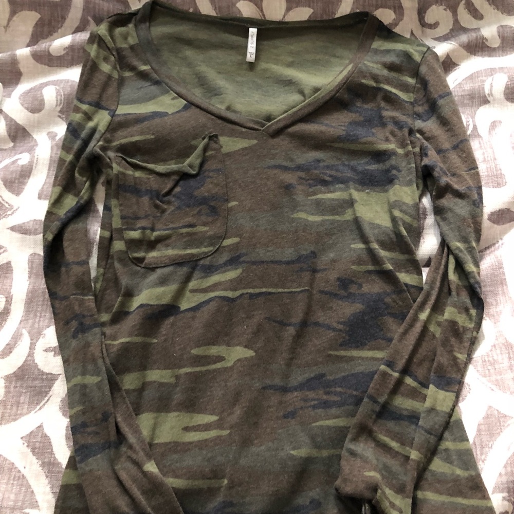 Camo top